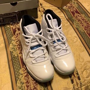 Jordan 11 Legends